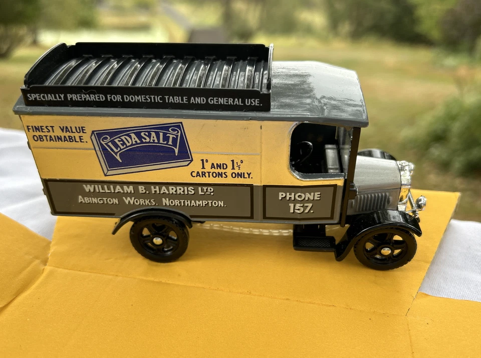 Corgi Classics Thornycraft Box Van LEDA SALT Truck 1986 New Old Stock - Image 3 of 4