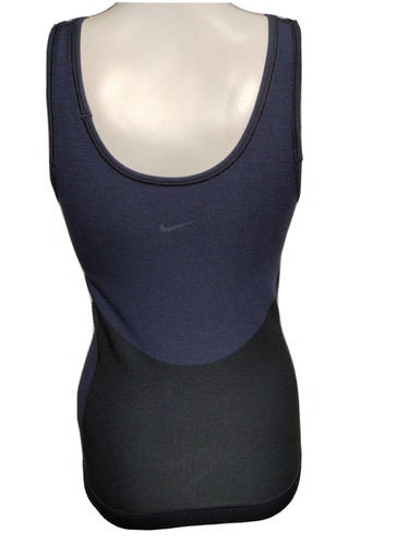 Nike Women SMALL Athletic Sleeveless TANK Slim fit Yoga Pull over Compressio(N2
