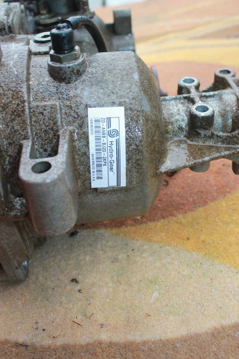 CUB CADET Zero Turn Tractor RH Hydro Transmission ZD-ANBB-BJ26
