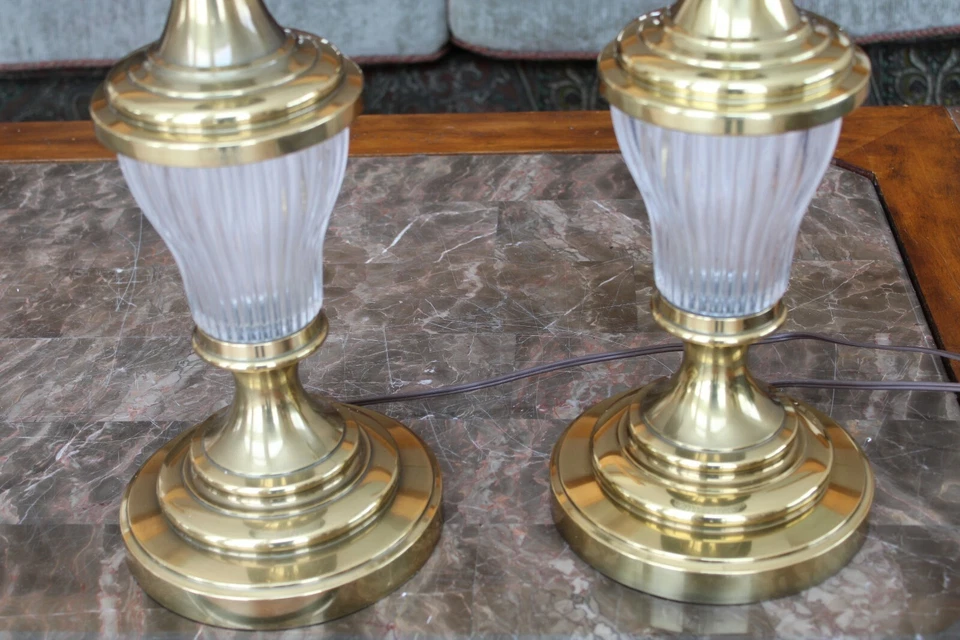 Juego de 2 lámparas de mesa Automax vintage a juego de latón y cristal de plomo pesado Foto 3 de 4