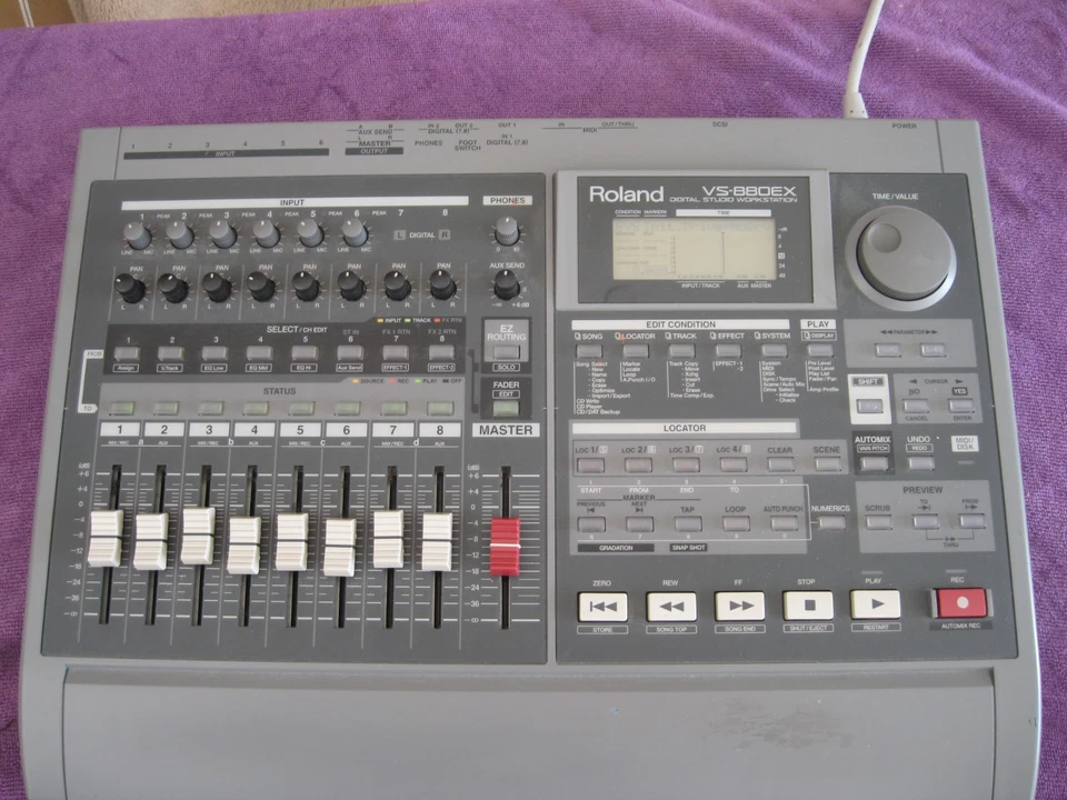 Estación de trabajo de estudio digital Roland VS-880EX - Funciona - ¡Sin problemas!! Foto 2 de 4