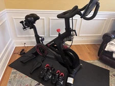 Peloton With Accessories