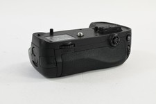 Misc. Battery Pack Grip for Nikon D7100, D7200 MB-D15  G750