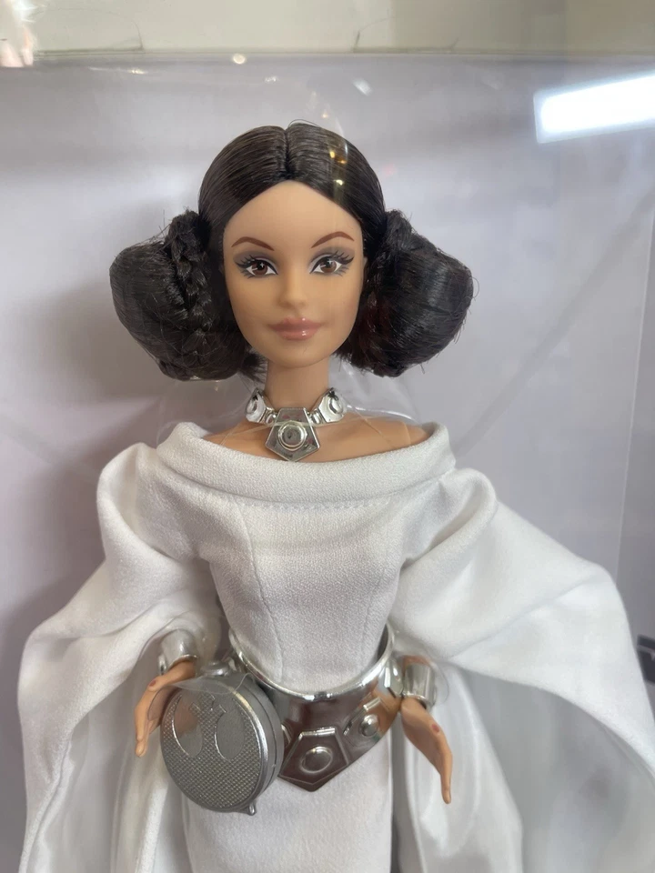 BONECA STAR WARS PRINCESA LEIA X BARBIE - GHT78 - NRFB - GRAU DE COLECIONADOR - Imagem 2 de 3
