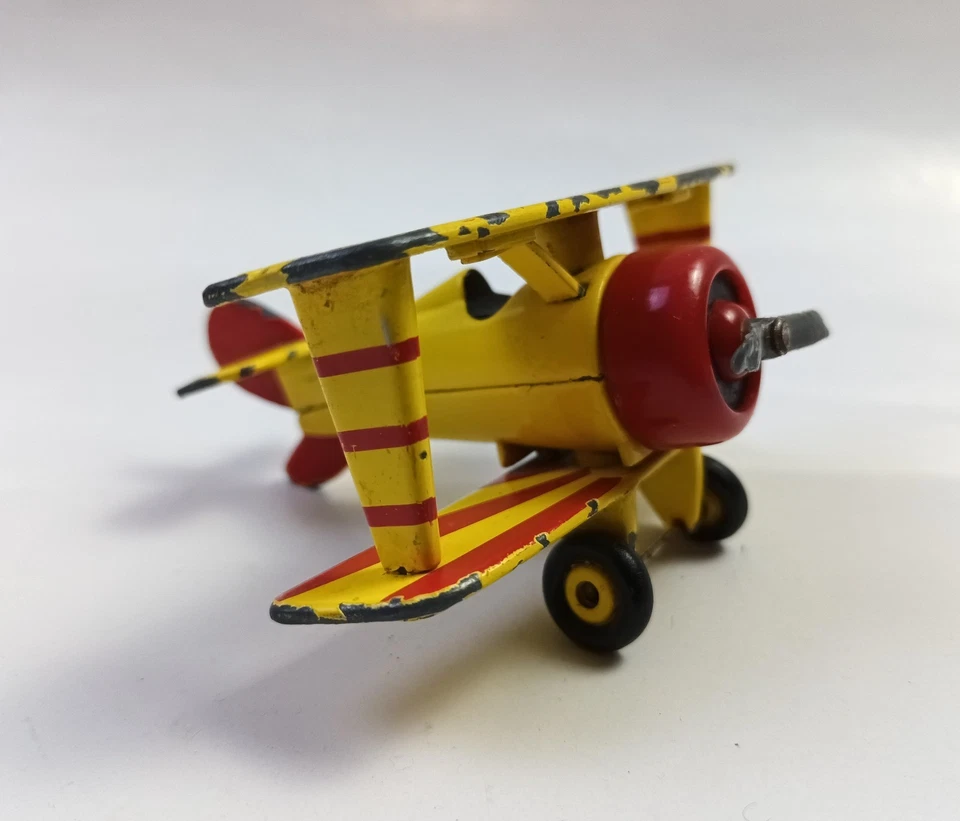ERTL THOMAS THE TANK ENGINE & FRIENDS BI-PLANE TIGER MOTH YELLOW RED. 1999 CHINA - Image 2 of 4