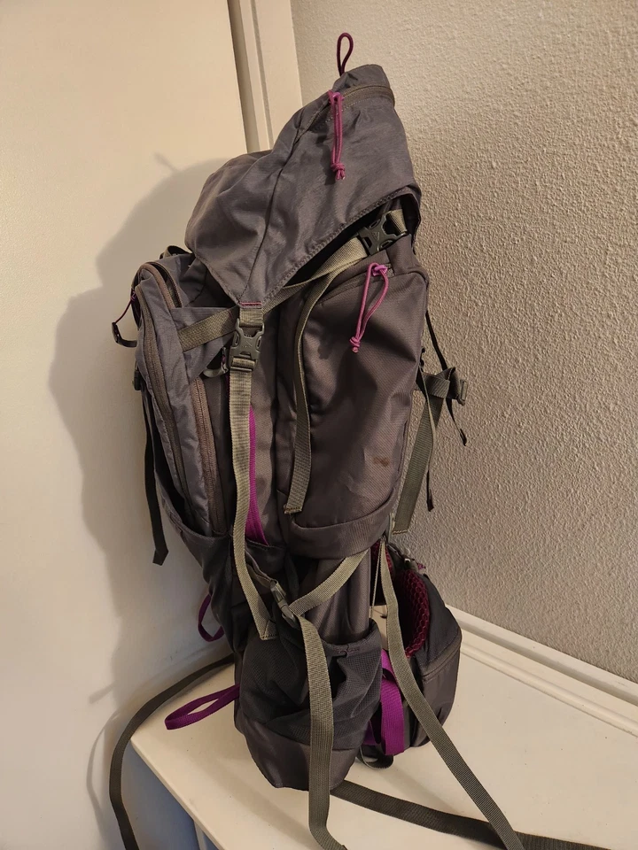 Kelty Coyote 70 Women's Hiking Backpack - Image 4 of 4