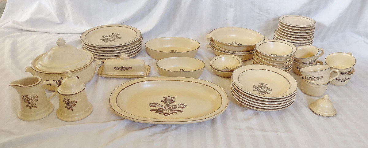 Vintage 54 Pc Pfaltzgraff Stoneware Village Beige Dinnerware Set