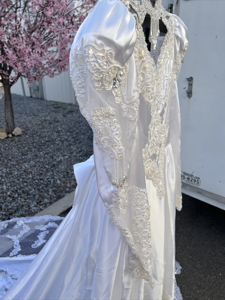 wedding dress size 2 used - Image 3 of 4