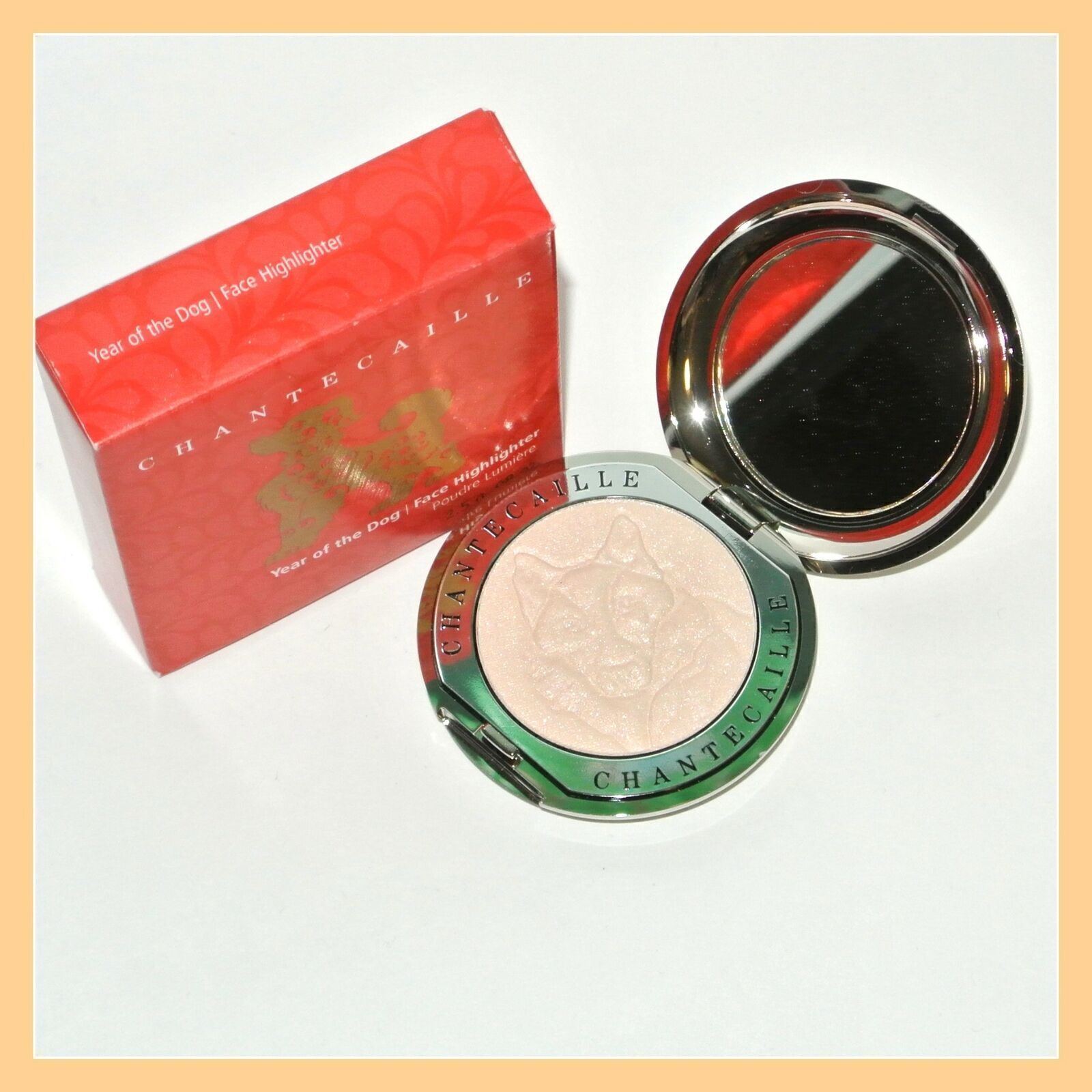 Хайлайтер для лица Chantecaille Year of the Dog с перламутровой пудрой в натуральную величину 14590₽