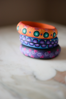 NWOT Beautiful MEXICAN HANDMADE & CRAFTED PAINTED Bandora, All Uniquely Handmade New Handmade Painted Wooden Bangle Bracelet - Mexican Folk  main image 3