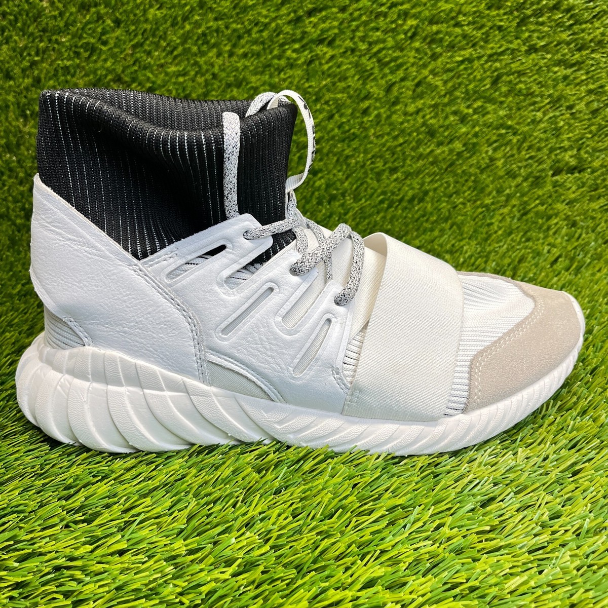 Adidas Tubular Doom Mens Size White Black Athletic Basketball