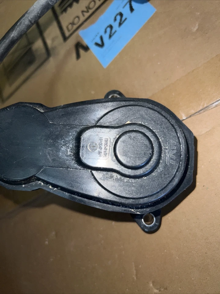 Actuador de freno de estacionamiento delantero derecho 2020-2022 equipo original Buick Encor GX Foto 3 de 4