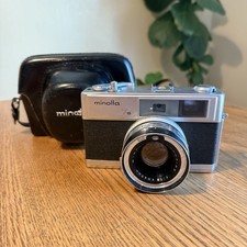 Minolta Hi-Matic 7s Rangefinder Camera  Rokkor-PF 45mm f/1.8 Lens  Case