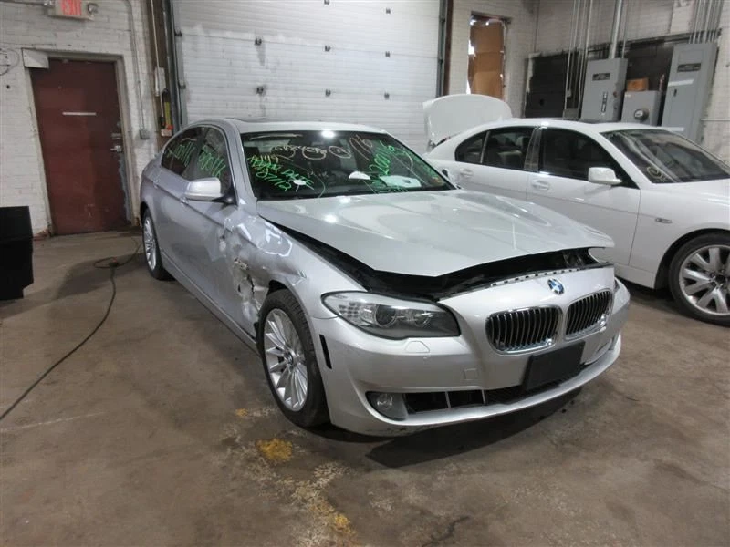 LIMPIAPARABRISAS TRANSMISIÓN 528D 528i 535i 550i 740i 740il 750 09-15 1030899 Foto 3 de 4