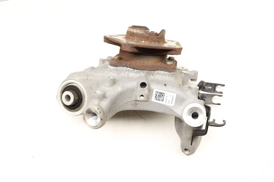 Audi A4 Allroad 2017-2025 - nudillo de husillo trasero izquierdo con cojinete de rueda Foto 2 de 4