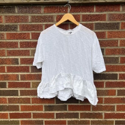 Akemi + Kin White Flounce Hem Ruffled 1/2 Sleeve Oversized Top