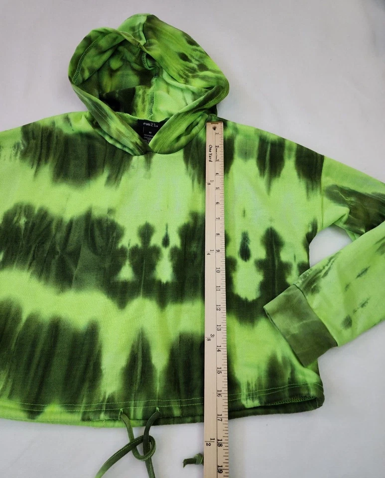 SUDADERA CORTA TIE DYE FAVORITA RUE 21 SUDADERA CON CAPUCHA JUNIORS XS Verde Ropa Activa Foto 3 de 4