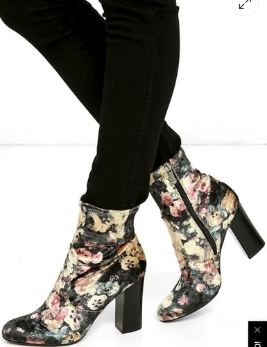 Report Liria Black Floral Velvet High Heel Mid-Calf Boots 8.5 Great Condition