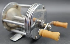 Vintage, Pflueger No.1943 TRUMP Bait cast Reel, 