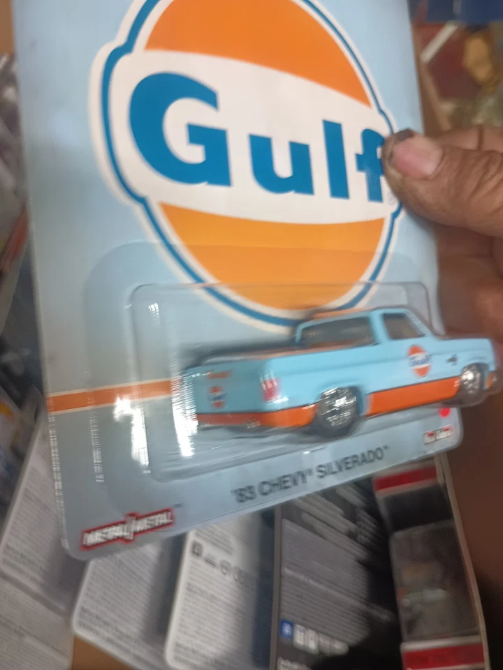 Chevy Silverado #2/5 2020 Hot Wheels Premium Vintage Oil Gulf 83 Foto 4 de 4