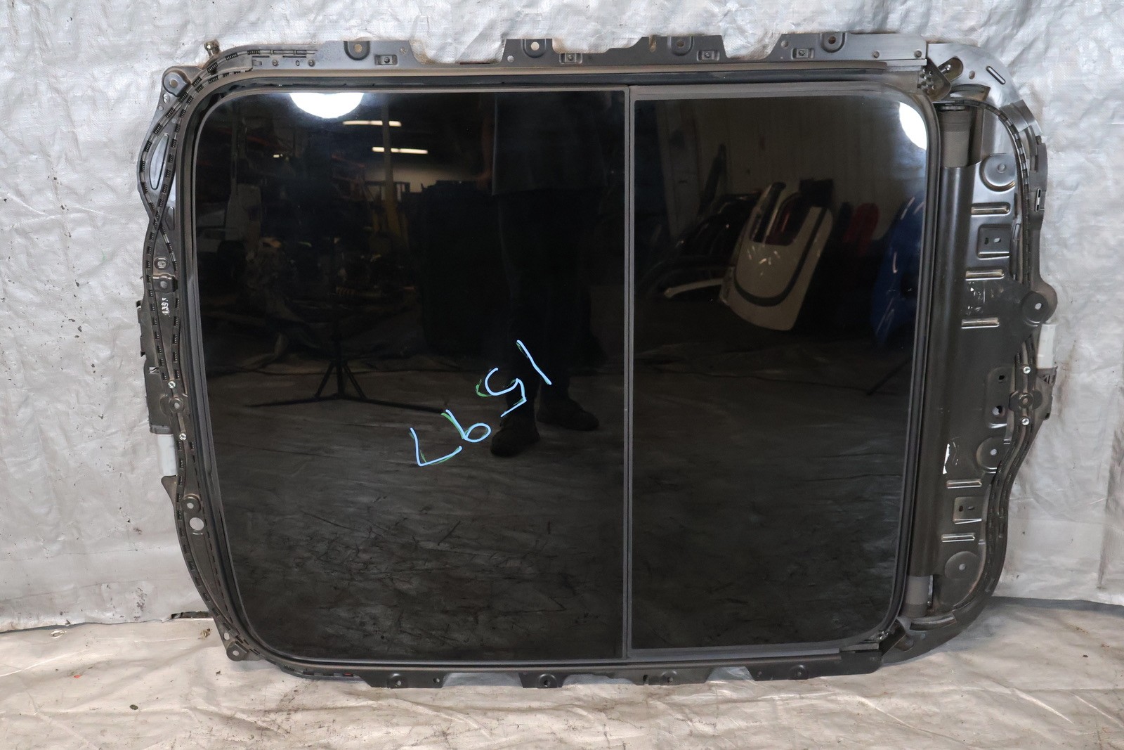 2019 LAMBORGHINI URUS 4.0L V8 OEM PANAROMIC SUNROOF ASSEMBLY #1597