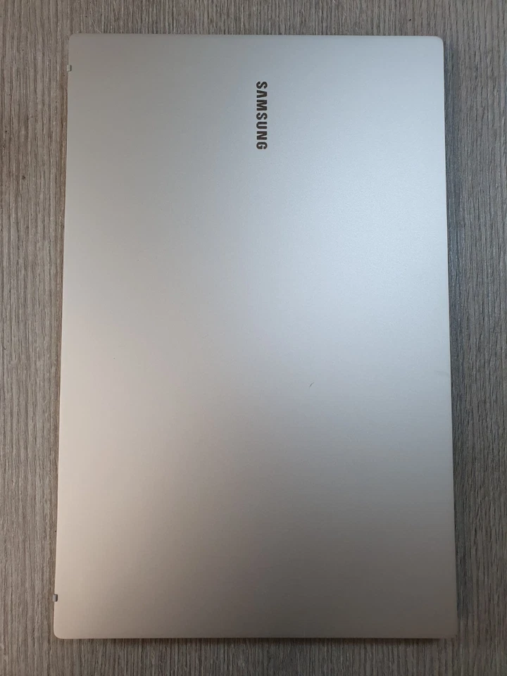 Samsung NP750XDA i5-1135G7 @ 2.4GHz 8GB DDR4 256GB NVMe Grade C EE2907 - Image 2 of 4