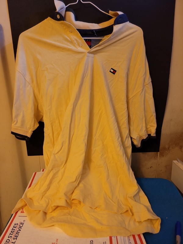 Vintage Tommy Hilfiger Polo Shirt Mens M Yellow Short Sleeves Casual Preppy