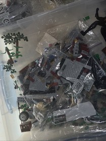 LEGO DC Comics Super Heroes: Batman Set Used 9