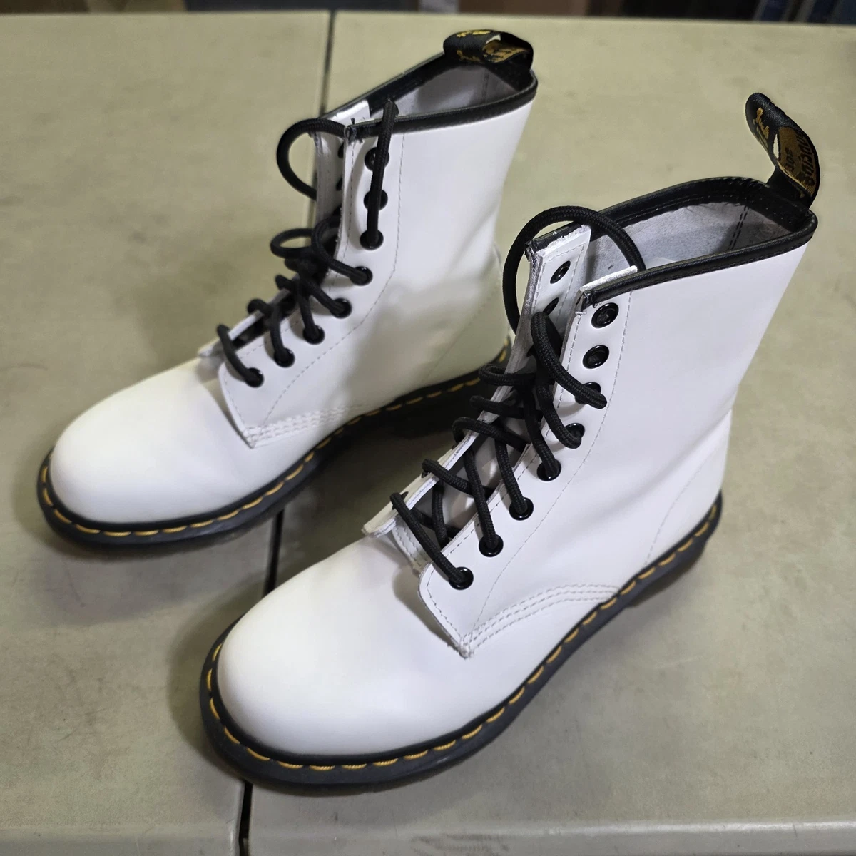 Dr Martens Zaniel Monochromatic White Boots Unisex- US sizes: Men\'s 8 / Ladies 9 Dr.Marten Men main image 4
