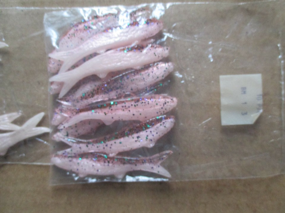 LOT OF 30 BANJO MINNOWS 3.0'' PINK WITH SPARKLES eBay