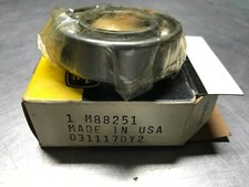 M88251  GENUINE John Deere  SPINDLE BALL BEARING  Hitachi 