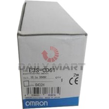 Brand New In Box Omron E3S-CD61 Photoelectric Switch