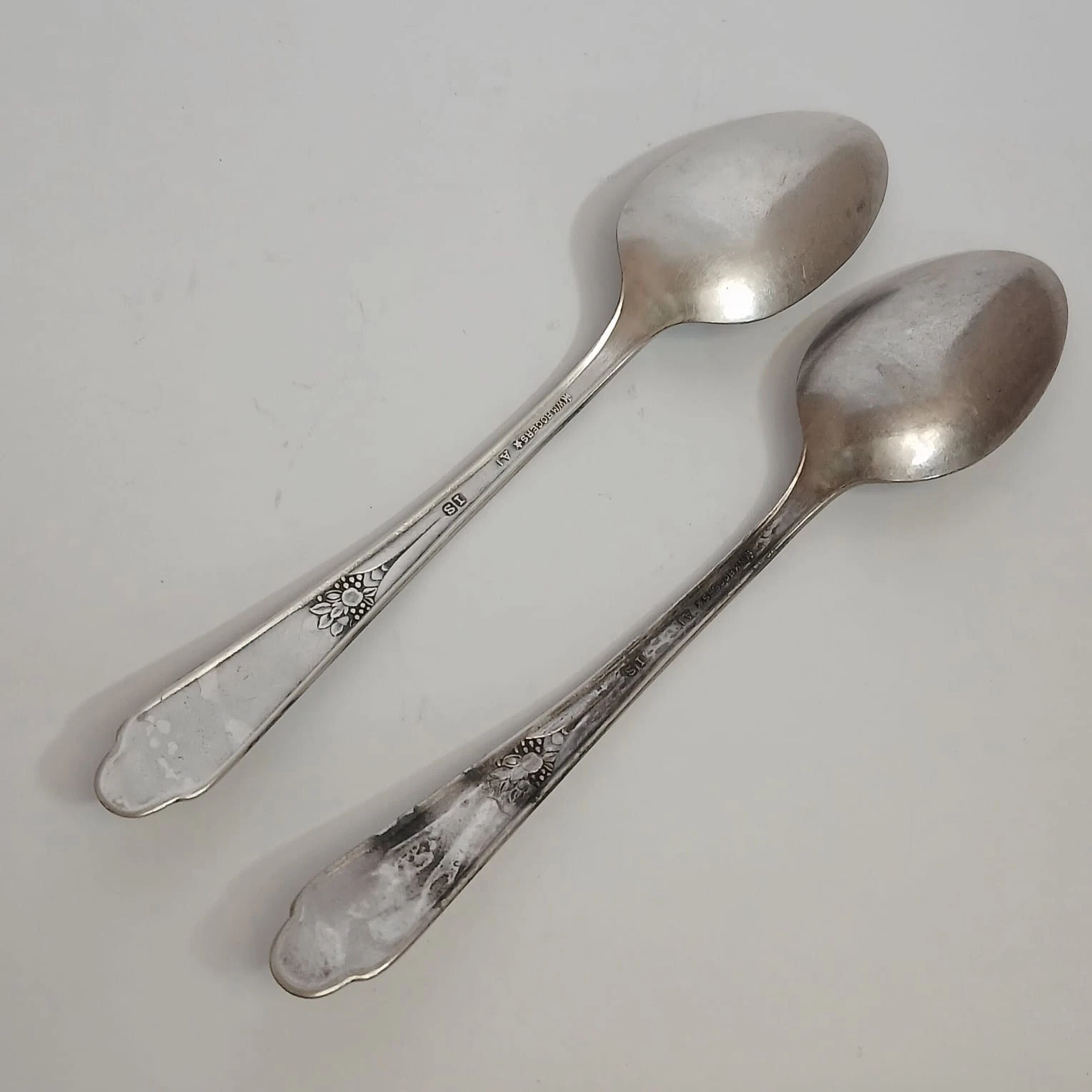 Silver-Plated Serving Spoons Wm. Rogers Floral Pattern Set of 2 Vintage Flatware