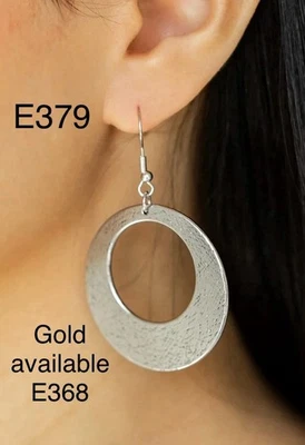 Paparazzi Women’s Fashion Jewelry Mixed Lot Fishhook Earrings- 10 pair shown - Image 1 of 4