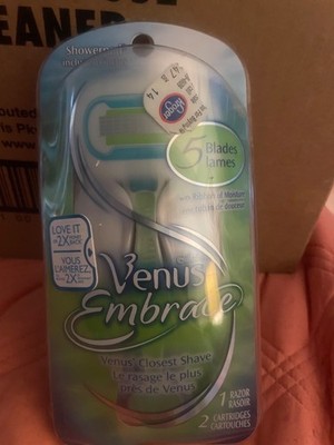 Gillette Venus Embrace 5 blades with Ribbon of Moisture