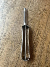 Vintage EKCO Floating Blade Peeler Stainless Steel Serrated Peeler 6" USA