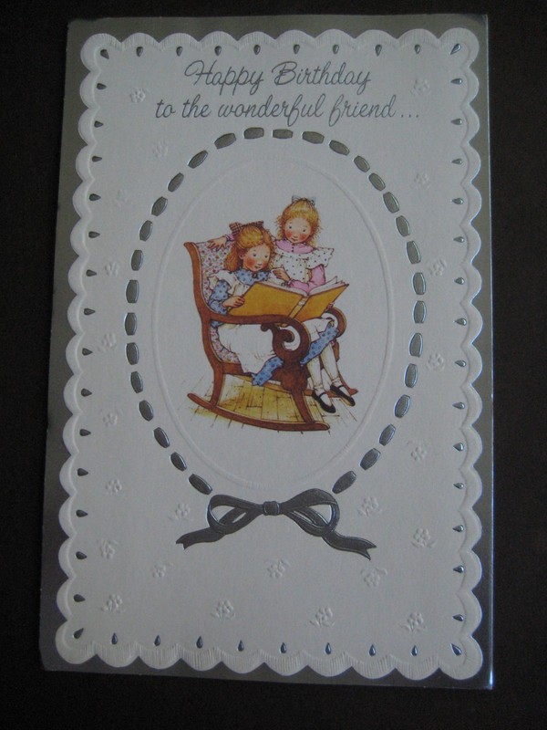 UNUSED 1986 vintage greeting card HOLLY HOBBIE BIRTHDAY Friends Look At Album