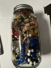 Barattolo da muratore pieno di vecchi gioielli. Caccia al tesoro vintage! WOW! Che affare!