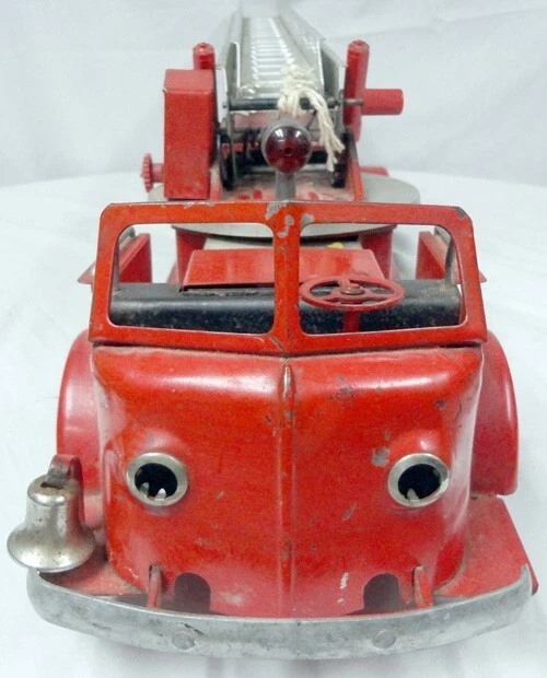 Винтажная модель пожарной машины 1950-х Doepke Rossmoyne American La France с лестницей! - Изображение 2 из 4