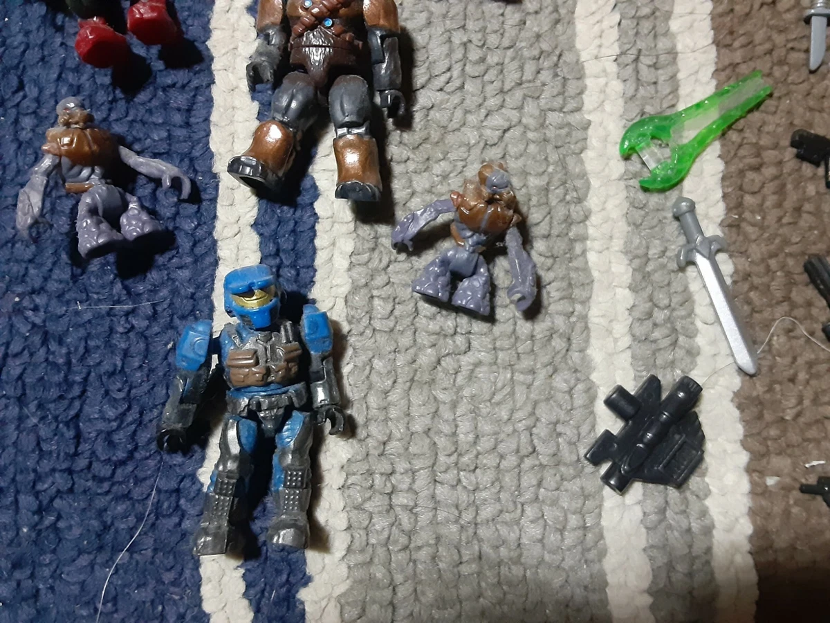 Mega Bloks Halo 15 Figures call of duty zombie Weapons Huge Lot