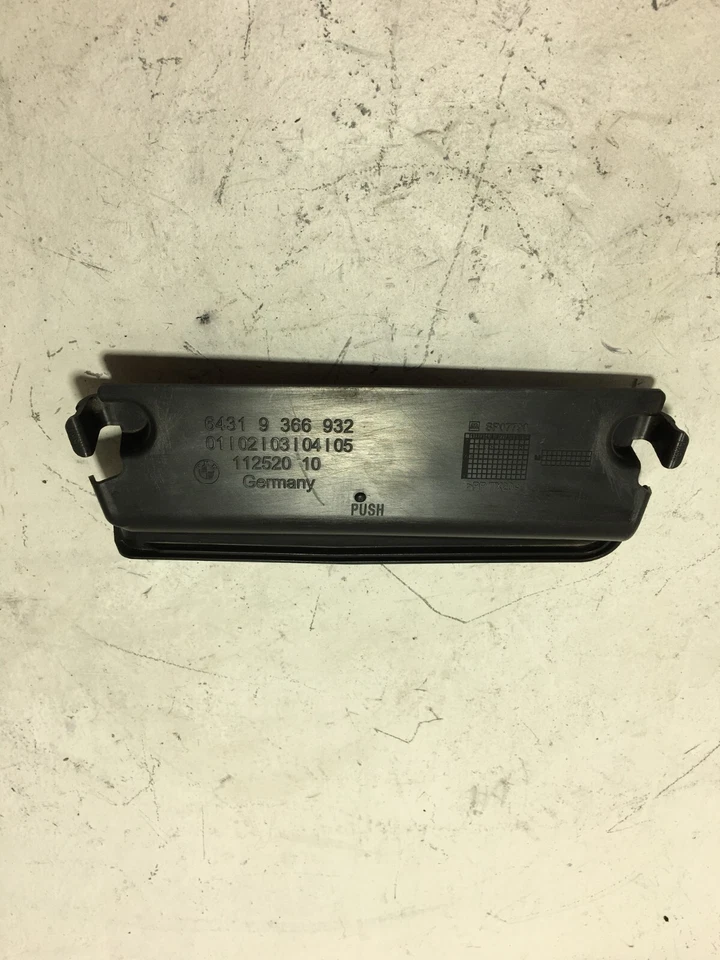 BMW 530e xDrive 2018-2023 cubierta de admisión de aire cabina con sensor de temperatura OEM Foto 2 de 4