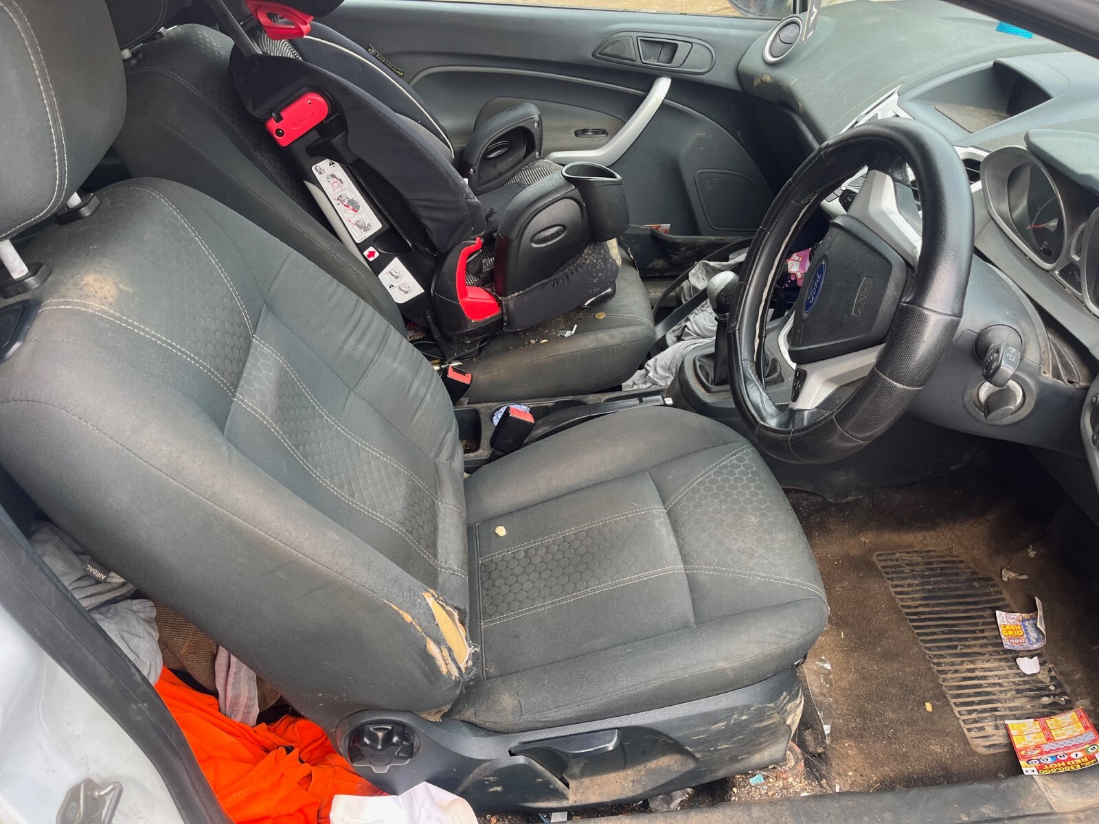 Ford Fiesta Zetec 1.2 Petrol 2010 ONE WHEEL NUT **breaking full car