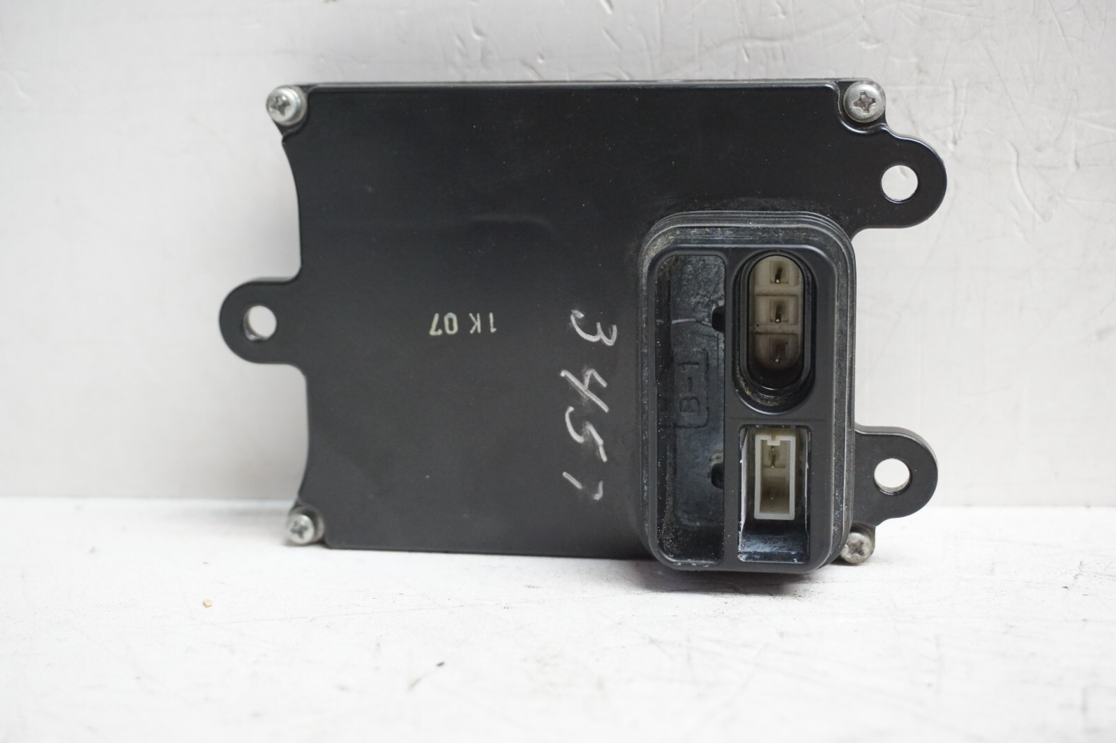 2005-2012 ASTON MARTIN RH HEADLIGHT XENON BALLAST W/ WASHER MOTOR OEM JD108626