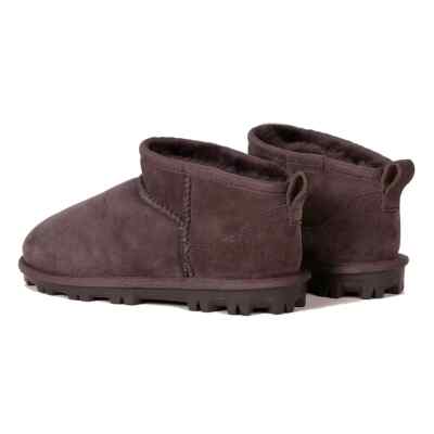 NEU Kirkland Signature Lammfell Kinder Stiefel in Schokolade Größe UK 11 Kinder 1005
