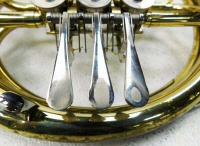 Yamaha YHR-313 Single French Horn with Yamaha case and MP