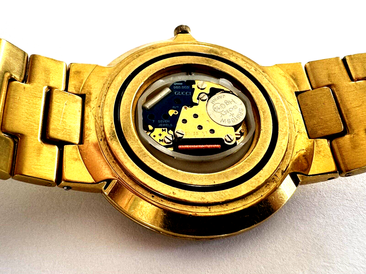 Authentic Gucci 3300 M Gold Tone Quartz Swiss Men's Wrist Authentic Gucci 3300 M Gold Tone Quartz Swiss Men's Wrist