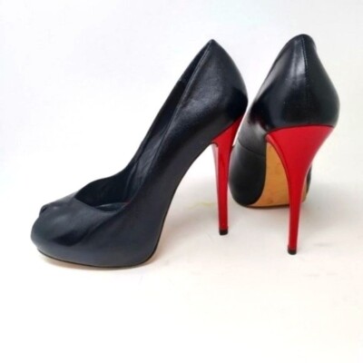 Stuart Weitzman Leather Pumps 9.5
