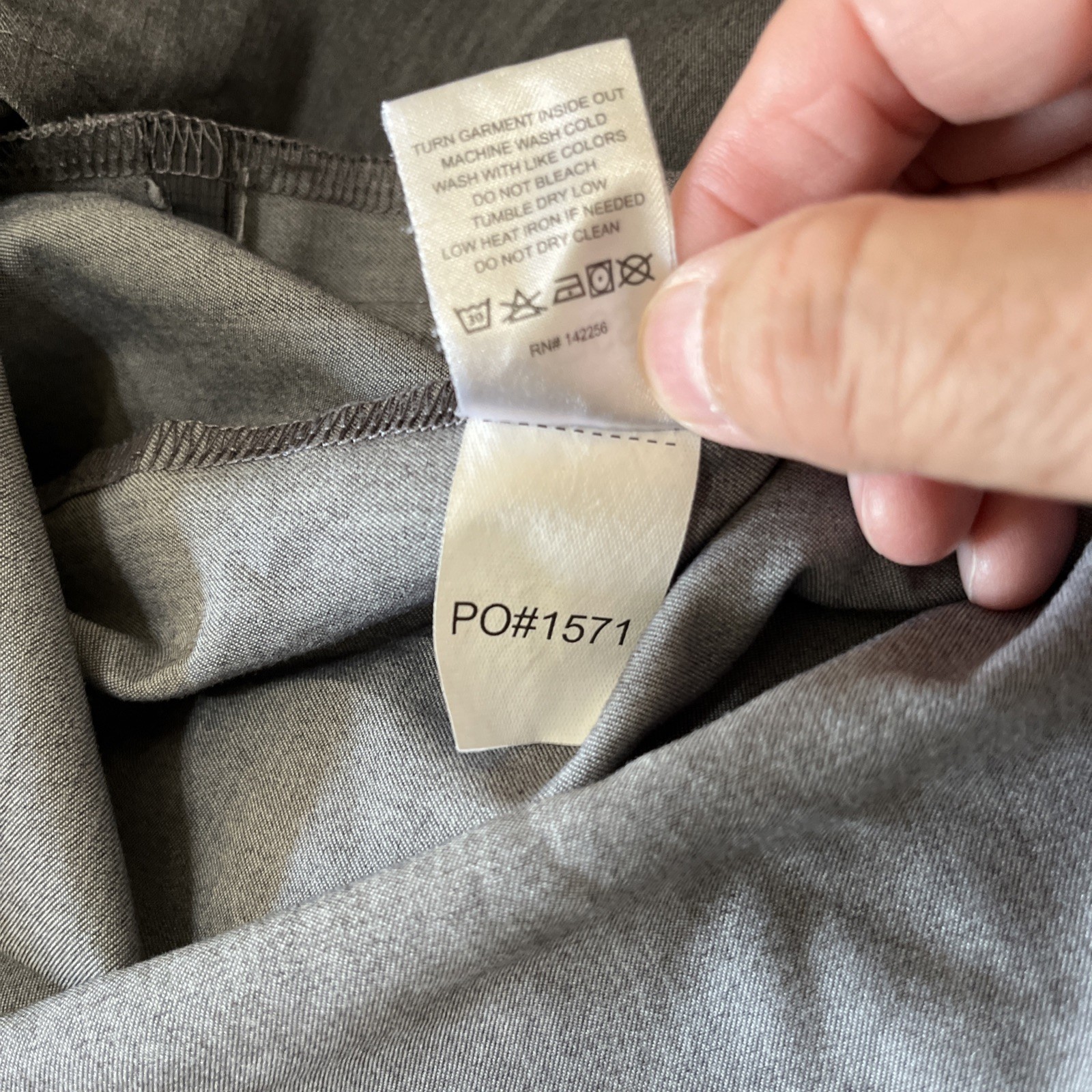 FIGS  Scrub Top Large  Gray Technical Collection … - image 6