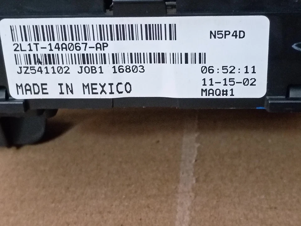 CAJA DE FUSIBLES RELÉS PLACA DE CIRCUITO MEJORADO p/n 2L1T-14A067-AP FORD EXPEDITION  Foto 2 de 4