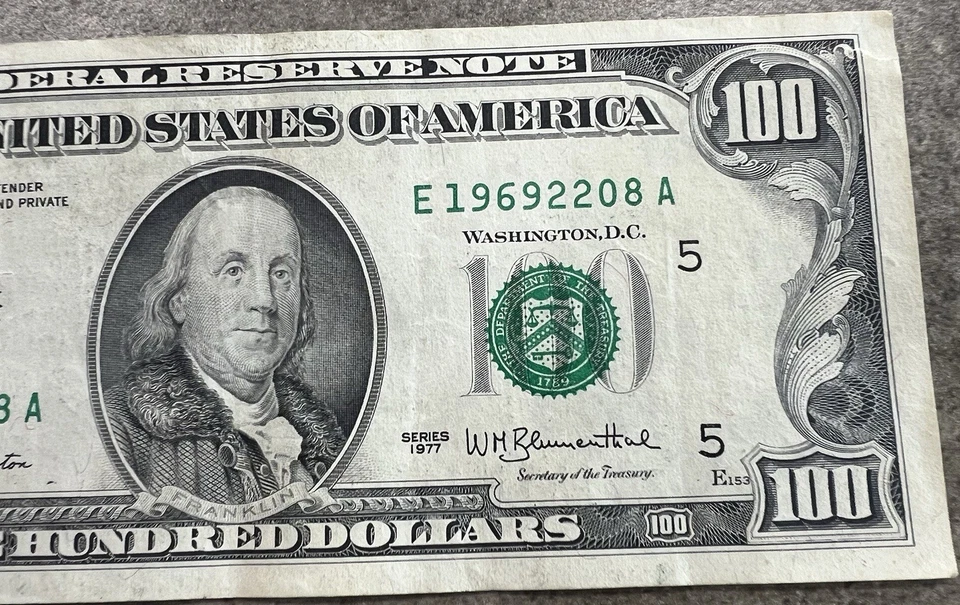 USA Aug 22 1969 Birthday note  $100 1977 Good Condition Circulated center off - Image 3 of 4